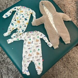 Newborn magnet onesies.